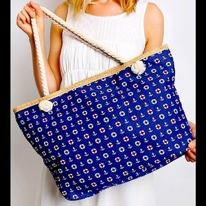 🎉HOST PICK⭕️⚓️BLUE NAUTICAL LARGE ZIP-UP TOTE⭕️⚓️